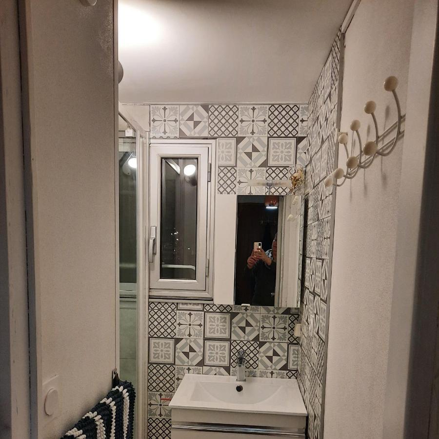 Retour Aux Sources Apartment รัวย็อง ภายนอก รูปภาพ